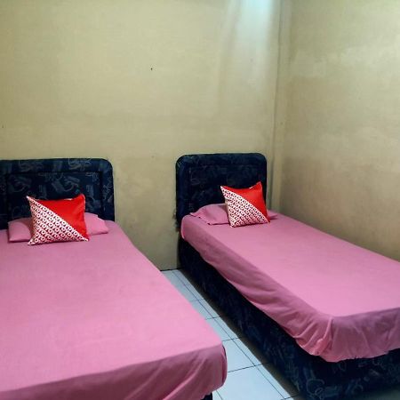 Oyo 90041 Hotel Sinar Lumayan Syariah Μπαλικπαπάν Εξωτερικό φωτογραφία