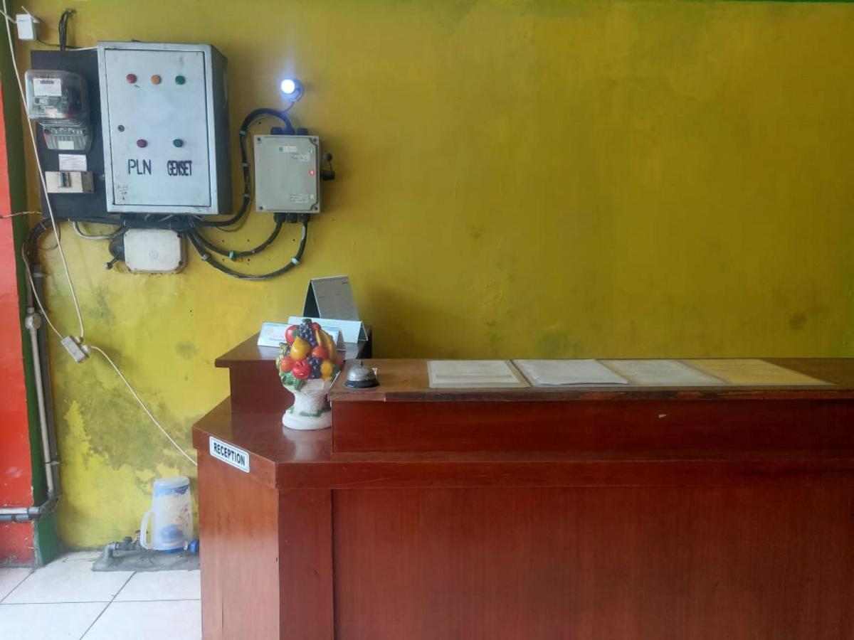 Oyo 90041 Hotel Sinar Lumayan Syariah Μπαλικπαπάν Εξωτερικό φωτογραφία