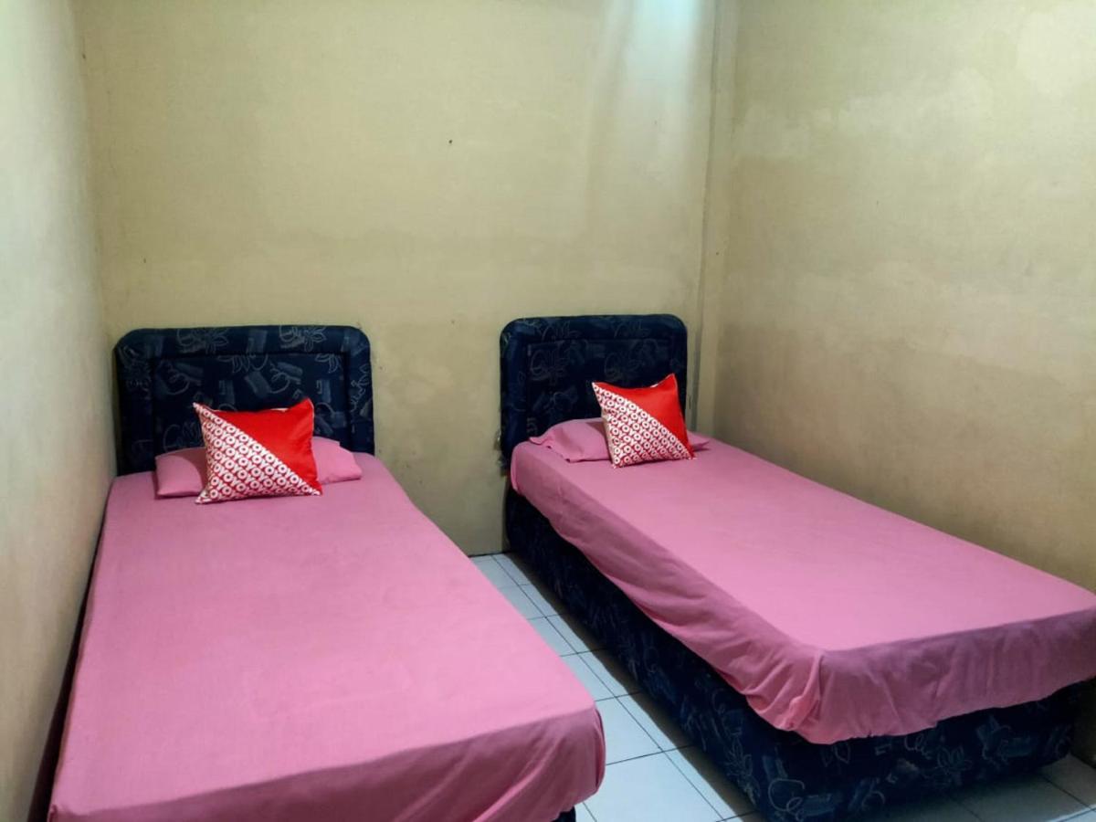 Oyo 90041 Hotel Sinar Lumayan Syariah Μπαλικπαπάν Εξωτερικό φωτογραφία