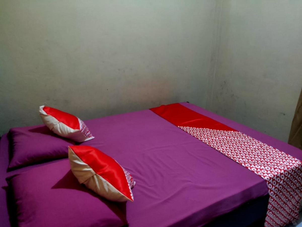 Oyo 90041 Hotel Sinar Lumayan Syariah Μπαλικπαπάν Εξωτερικό φωτογραφία