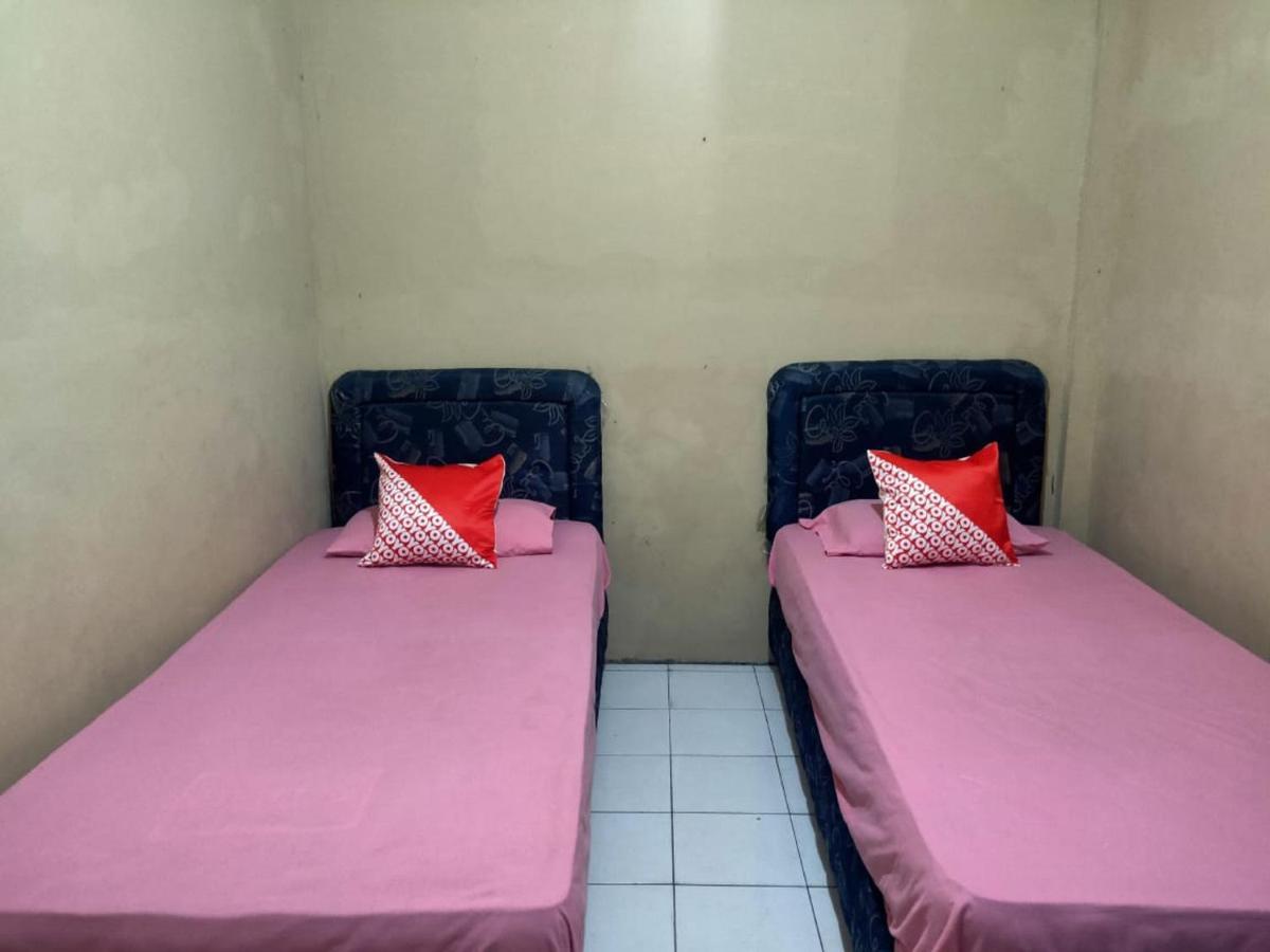 Oyo 90041 Hotel Sinar Lumayan Syariah Μπαλικπαπάν Εξωτερικό φωτογραφία