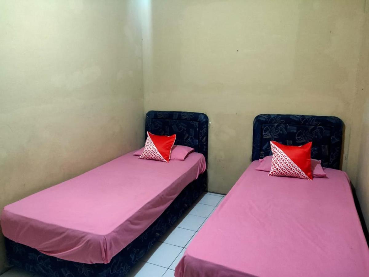 Oyo 90041 Hotel Sinar Lumayan Syariah Μπαλικπαπάν Εξωτερικό φωτογραφία